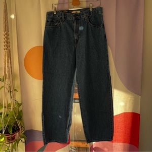 NWT Levi’s baggy dad jeans. 30x30.
